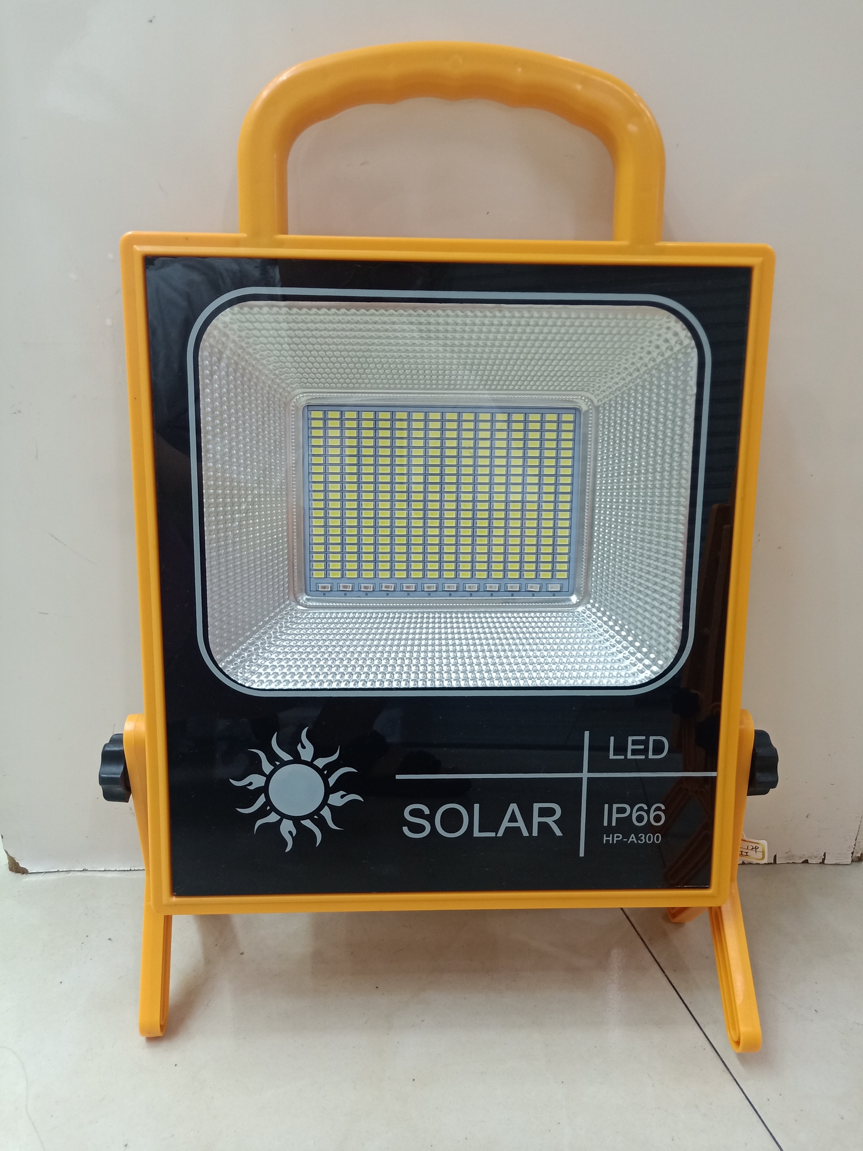 太阳能一体投光灯200w 300w