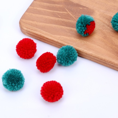 Factory Wholesale Wool Tassel Hair Ball Color Wool Tassel Woven Bag Package Pendant Accessories Small Hair Ball