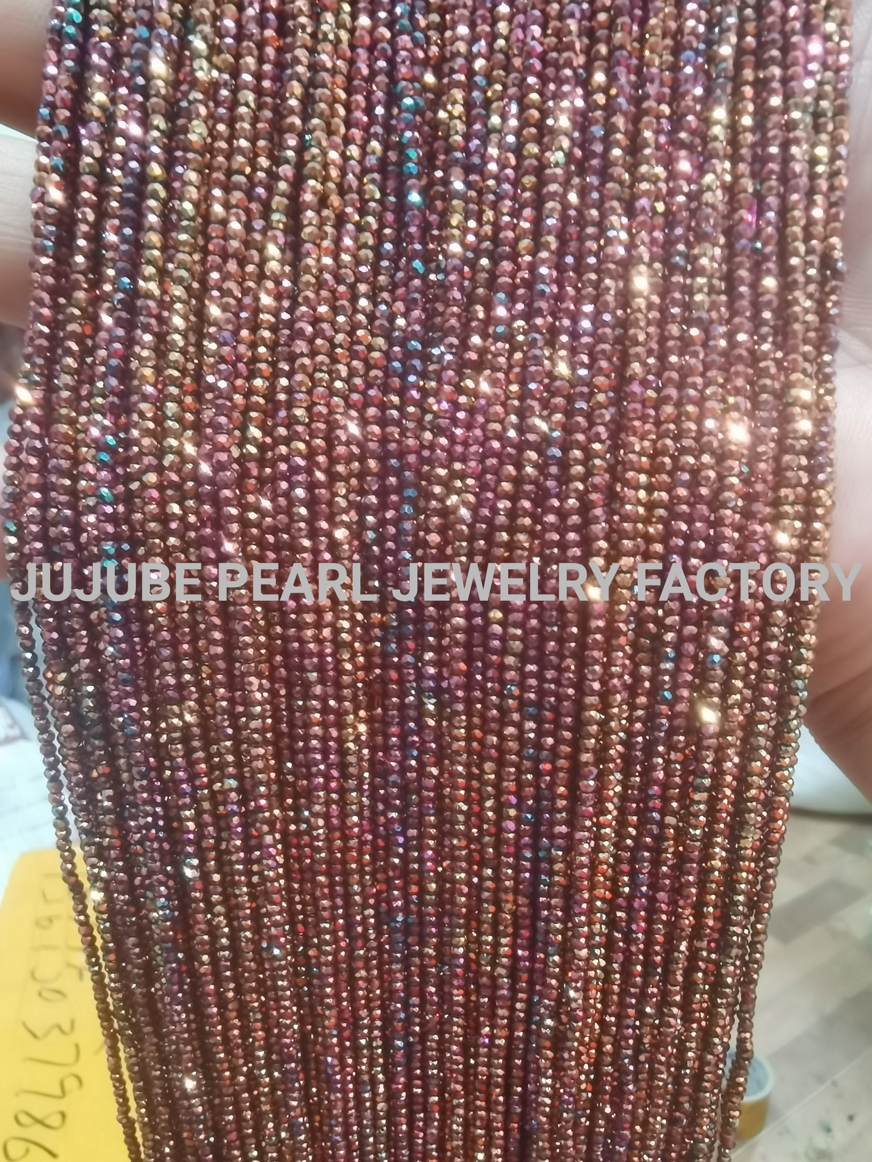 Sharp stone  Colored flat bead small spinel  Tire crystal