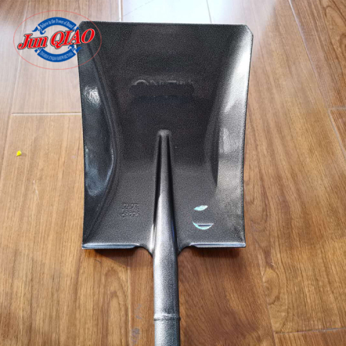 India Nepal Hot Sale Steel Shovel 2kg Welding Iron Handle Square Steel India Steel Handle Shovel