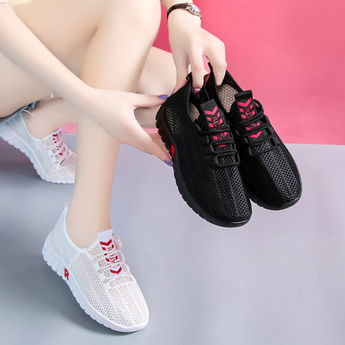 summer New Women‘s Mesh Shoes Night Market Supply Old Beijing Cloth Shoes Women‘s Lightweight Comfortable Mesh Hollow Shoes Sports and Leisure 