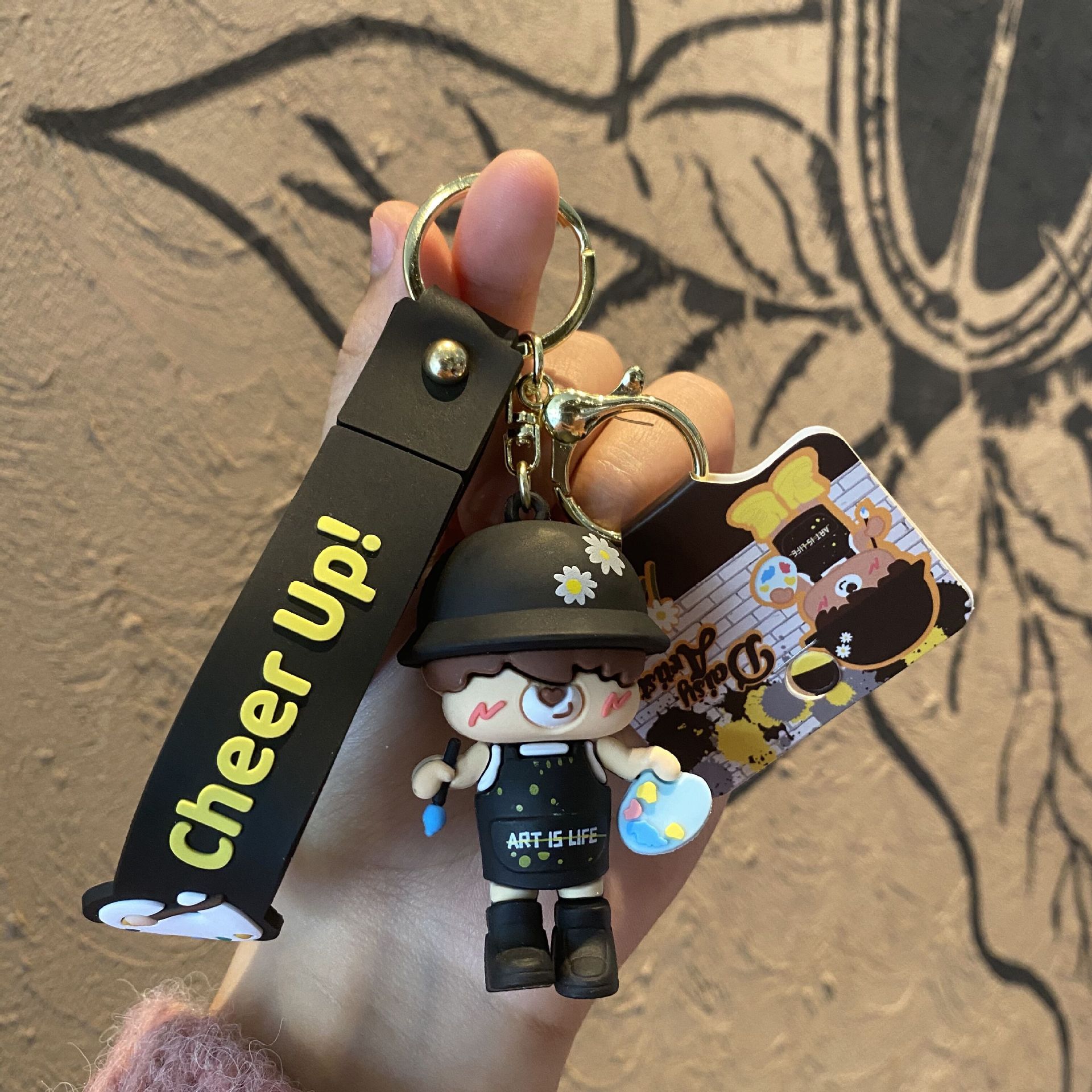 Personalized Daisy Painter Bear Keychain Men's Creative Car Key Pendant Trendy Cool Couple Bags