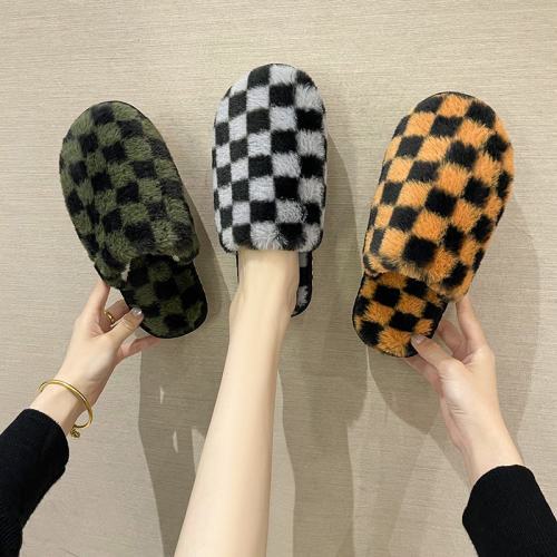 Cross-Border New Black and White Plaid Furry Closed Toe Slippers Female 2021 Home Warm Flat Household Cotton Slippers Foreign Trade 