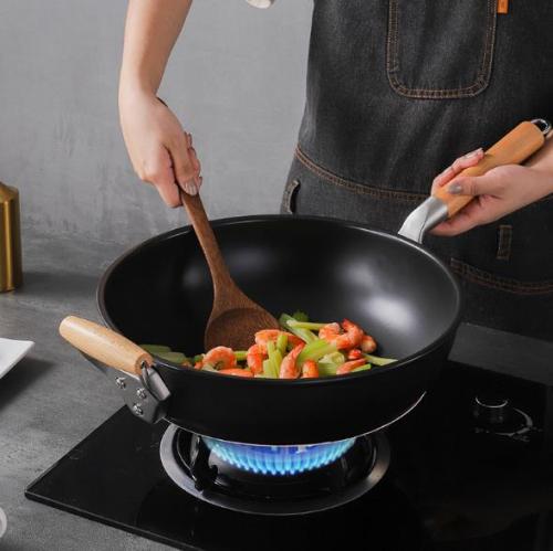ceramic frying pan gas stove wok double-ear old-fashioned wooden handle flat frying pan household uncoated wok