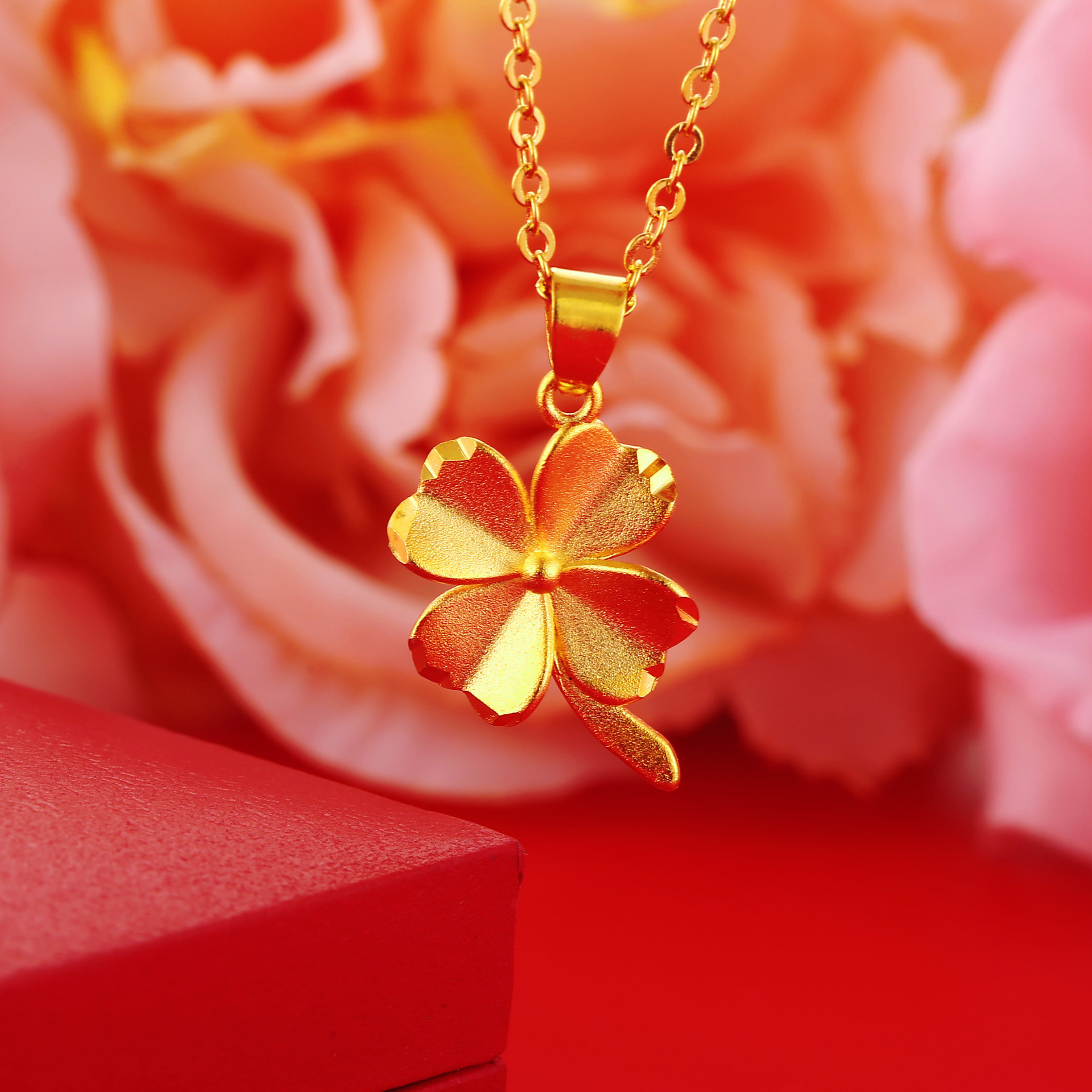 小红书抖音网红款四叶草吊坠女越南沙金古法四叶幸运草项坠子批发