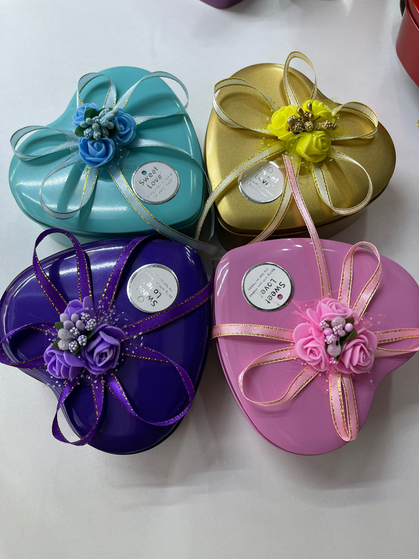 Creative Tinplate Box Wedding Candies Box Gift Box 12*4.8 Large Heart-Shaped Sticky Flower Wedding F