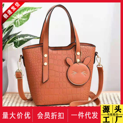Wholesale Women's Bags 2021 New Women's Bag Bucket Bag Cat Coin Pocket Shoulder Messenger Bag Stall 11826