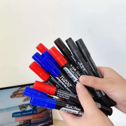 Marking Pen Red Blue Black Oily Indelible Colorfast Marker