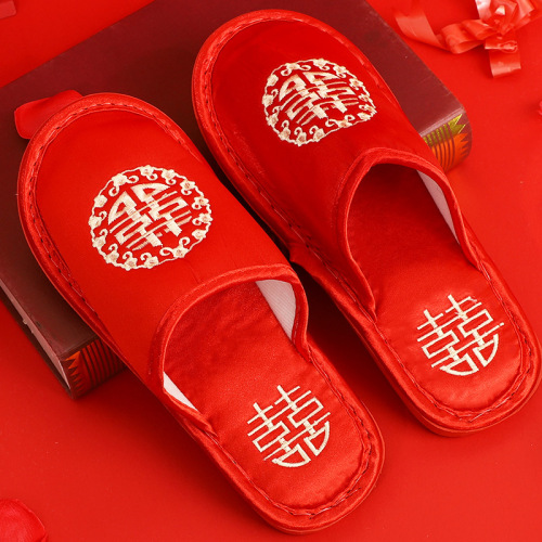 Factory Supply Wholesale Chinese Wedding Red Slippers Xi Character Wedding Special Husband Wife Red Wedding Slippers 
