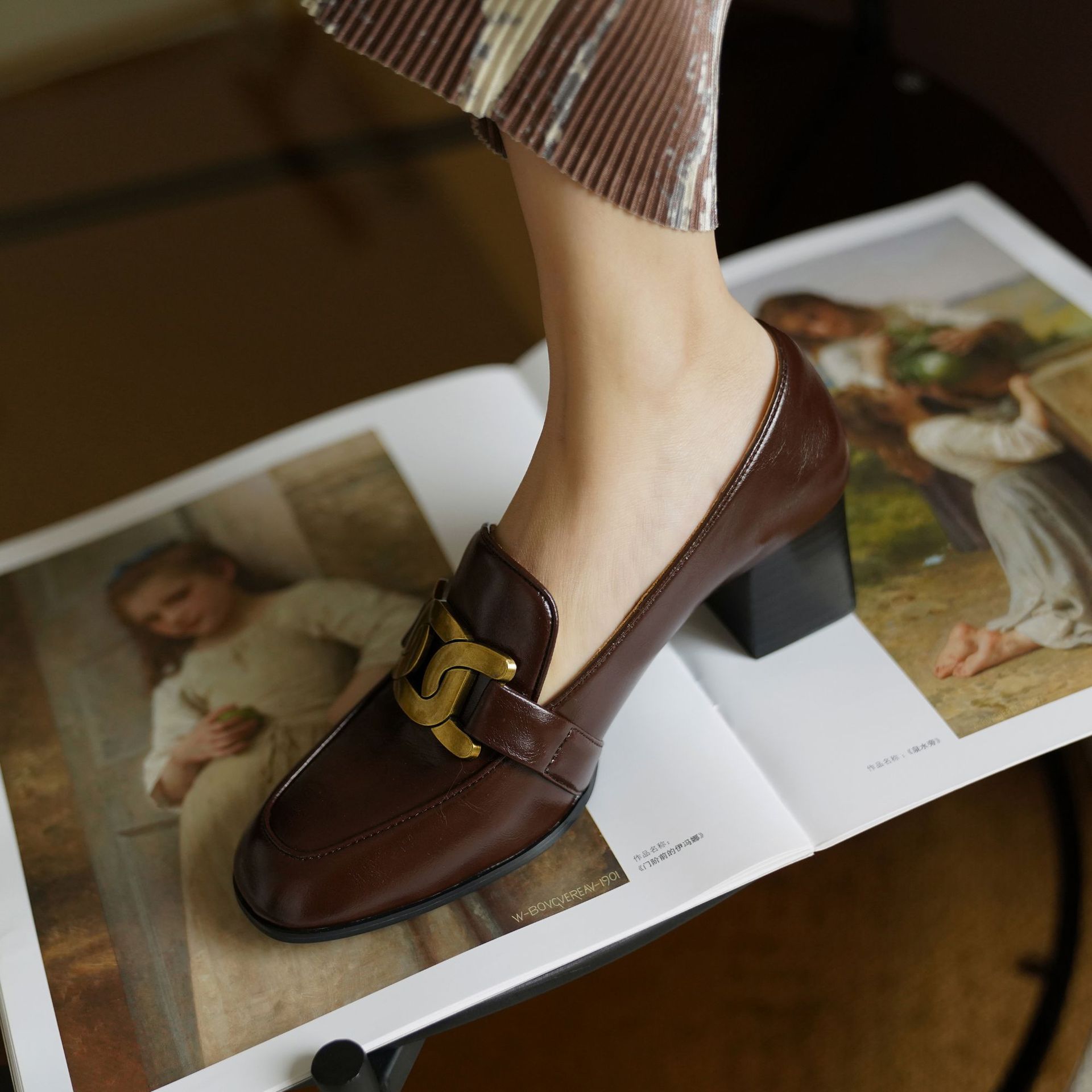 Women's French-Style Retro Mid-Chunky Heel Pumps Leather Shoes 2021 Autumn New Full Leather Met