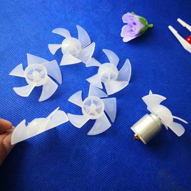 风叶塑料扇叶吹风机风扇直径50风能小风扇配件厂家直销