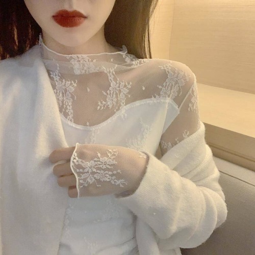 Fleece-Lined Autumn and Winter New Lace Bottoming Shirt Women‘s Long-Sleeved Inner Wear Mesh T-shirt Slim Top Sheer Cutout Small Shirt