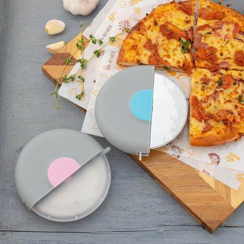 cross-border stainless steel pizza knife with cover pizza single wheel hob round stainless steel pancake cutter wheel knife