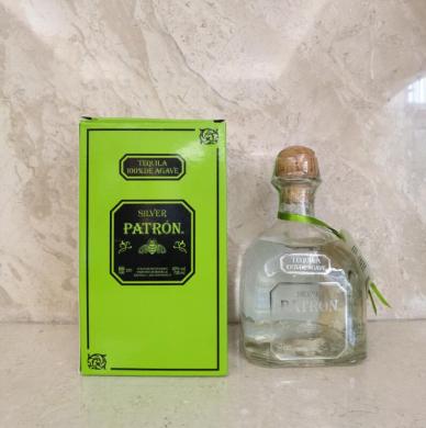 墨西哥卡乐廷培恩银龙舌兰酒750ml 40%vol tequila patron silver