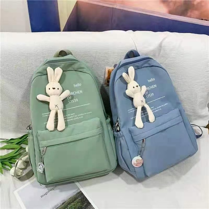新款大容量学生潮流百搭双肩包