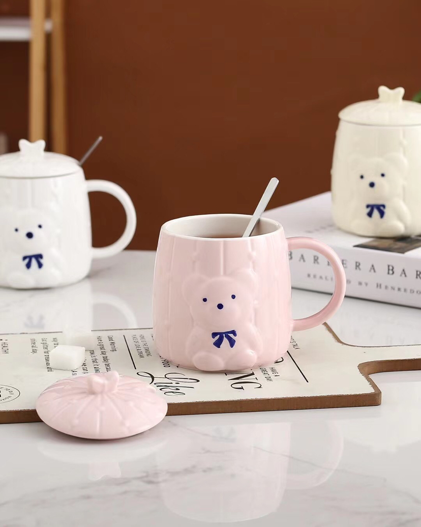 热销卡通立体浮雕小熊陶瓷杯带盖带勺马克杯创意水杯
