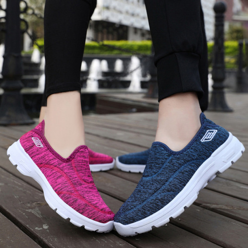 middle-aged and elderly cloth shoes men‘s soft bottom breathable walking sports casual shoes comfortable middle-aged and elderly men‘s old beijing shoes