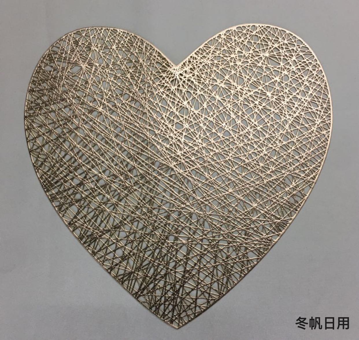 新款爱心鸟巢隔热垫家用欧式餐垫PVC餐桌垫防烫隔热西餐垫