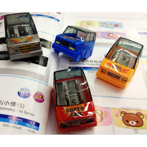 Creative Cartoon Car Styling Pencil Sharpener Student School Supplies Flip Jeep Penknife Pencil Sharpener