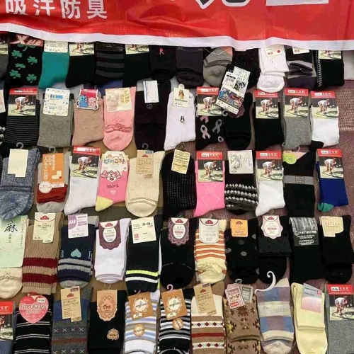 10 yuan 6 dual-mode stall running cotton socks early night market autumn and winter adult boys and girls socks cheap socks