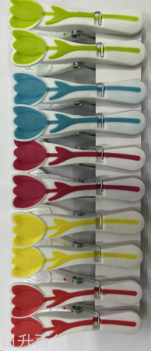two-color clothespins， tulip clothespins