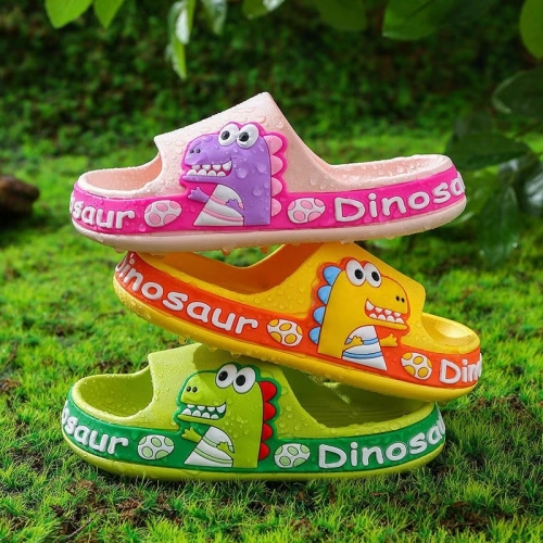 2022 New Children‘s Slippers Style Summer Cartoon Baby Boys and Girls Sandals Spot Outerwear Cute Slippers Wholesale