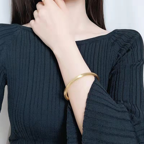 Japanese Version Simple Ancient Heritage Titanium Steel Bracelet Douyin Online Influencer Same Style 18K Gold Plated Elegant Bracelet