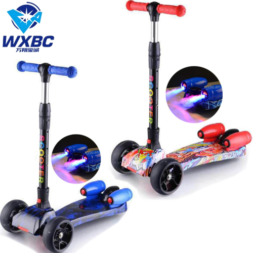 adjustable long three-wheel jet sprayer children‘s pedal scooter， etc.
