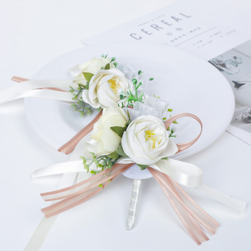 european style wedding wedding bridegroom bride corsage wrist flower white mori bridesmaid sisters group placket