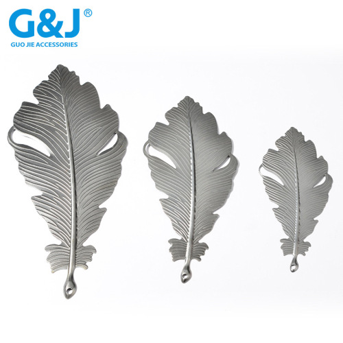 factory direct sales metal feather iron accessories crafts stamping birds feather candlestick ornaments lighting wind chimes