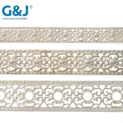 Metal Hardware Crafts Iron Sheet Stamping Plate Iron Surrounding Border Wave Lace with Decorative Raw Material Right Angle Edging