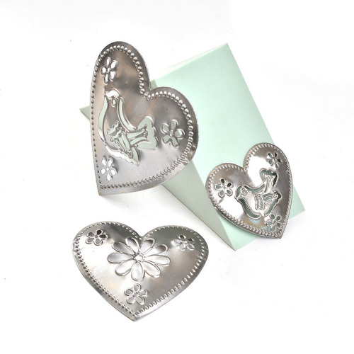 Iron Metal Crafts Iron Heart-Shaped Bird Butterfly Chrysanthemum Stamping Accessories Raw Material Home Decoration Decoration Accessories DIY