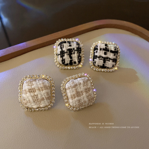 south korea dongdaemun flannel plaid autumn and winter earrings for women ins style square stud earrings niche design vintage earrings