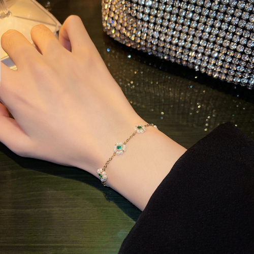 european and american french retro emerald flower pearl bracelet female niche design adjustable bracelet online celebrity bracelet