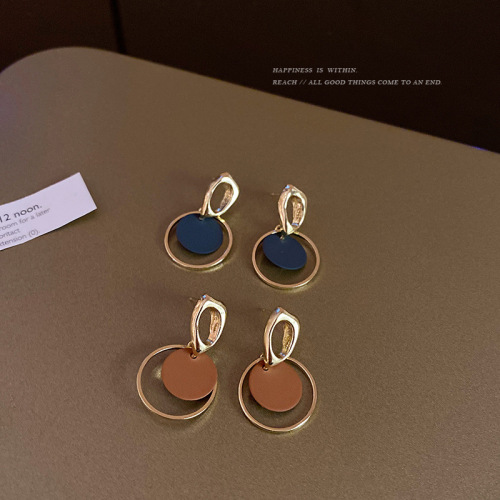 niche design sense circle earrings 2022 new fashion personalized earrings korean temperament online popular earrings female