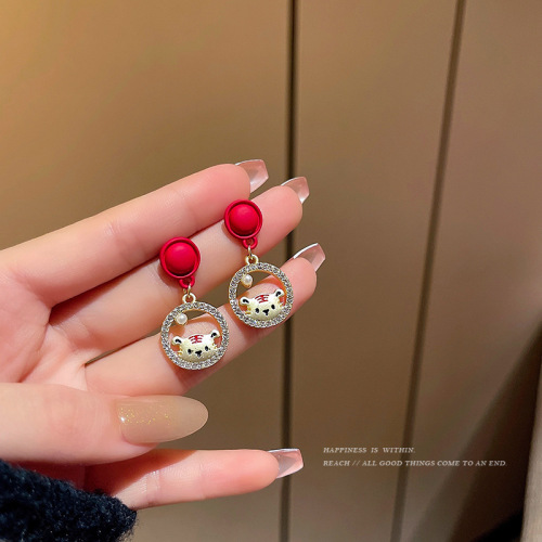 2022 birth year festive tiger stud earrings female high-grade s925 silver needle earrings simple all-match pearl ear jewelry