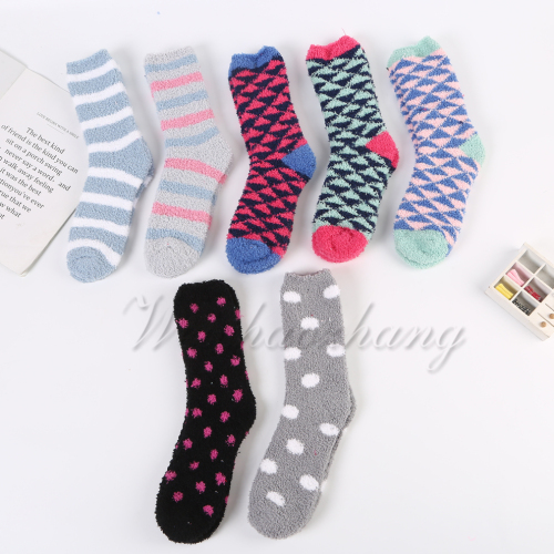 Warm Loose Mouth Mixed Color Winter Socks Women‘s Socks Mid-Calf Room Socks Towel Coral Velvet Fleece Sleep Home Socks