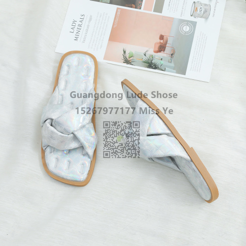 summer new guangzhou women‘s shoes twisted flat shoes sandals women fashionable new non-slip beach craft shoes women‘s shoes