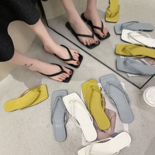 hand-woven women‘s sandals summer solid color toe baring sandal flat square head flip flops slipper