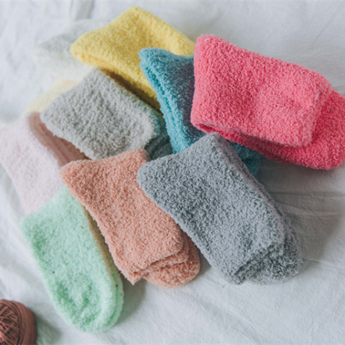 autumn and winter women‘s socks candy color coral velvet floor socks edge velvet socks pregnant women confinement warm socks wholesale customization