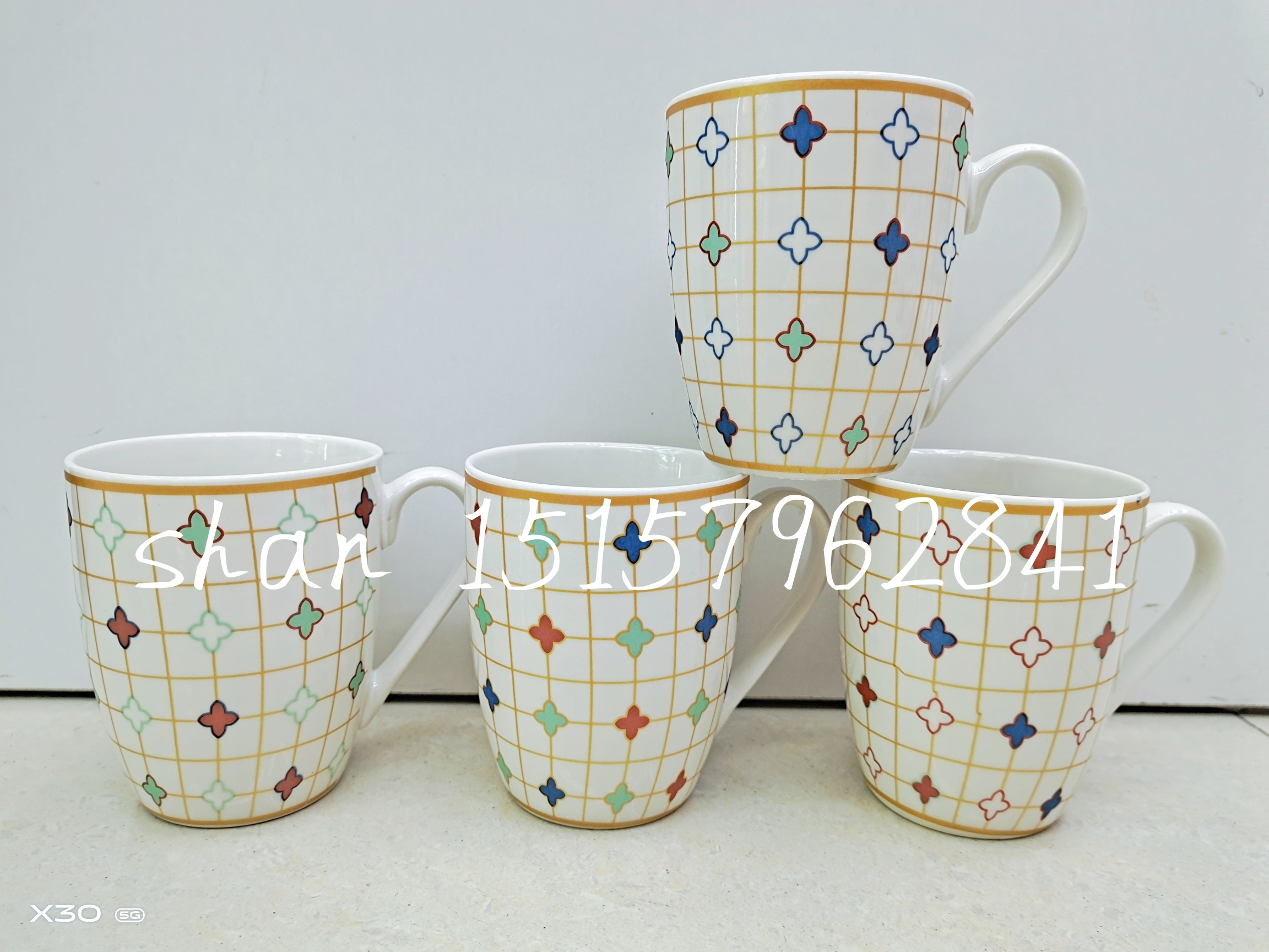 New shiny ceramic mug coffee cup 