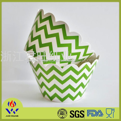 green Wave Pattern Machine Cup Disposable Oil-Proof Cake Cup High Temperature Resistant Muffin Cup Flame Tulip Cup