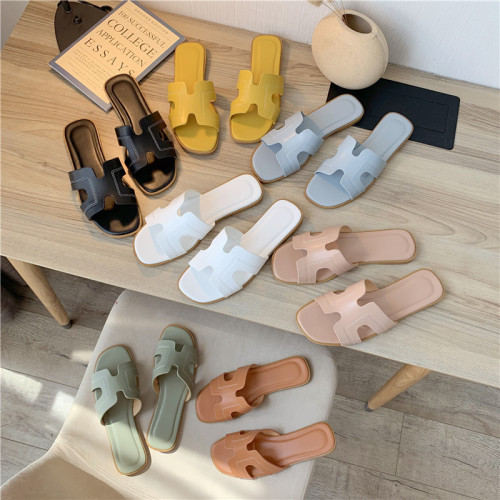 women‘s summer fashion outdoor slippers korean style internet celebrity beach slippers one-word slippers hundred， fashion sandals