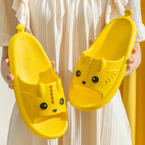 children‘s slippers summer integrated girls‘ breathable flip flops girls‘ slippers bathroom cartoon cute shoes