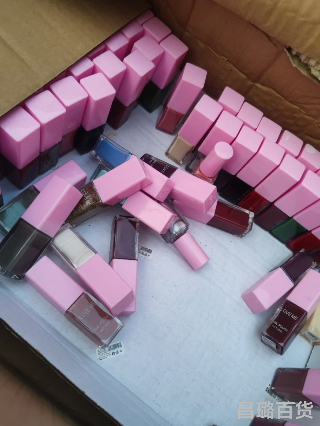 Sold by half kilogram nail polish wholesale, 5 yuan per jin, 8-15 pieces per jin, no expired nail polish