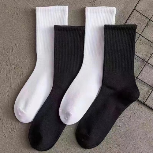 Socks Women‘s Mid-Calf Length Sock Autumn and Winter Sports All-Matching Pure Cotton Socks New Black and White Factory in Stock Wholesale