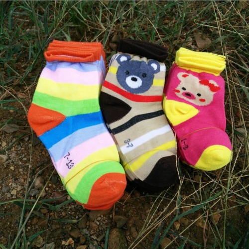 Autumn and Winter Boys and Girls Children‘s Polyester Cotton Socks Mid-Calf Baby Socks Stall Supply 