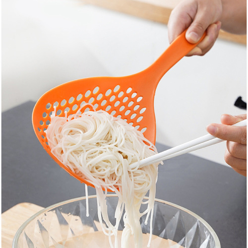 Household Kitchen Large Colander Dumpling Spoon Long Handle Multi-Function High Temperature Resistant Filter Spoon Noodle Spoon