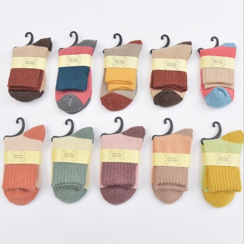 Double Needle Four-Color Color Stitching Thickened Warm Rabbit Wool Socks Women‘s Terry Socks Stall Supply