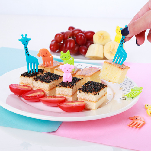 children‘s cartoon fruit fork set